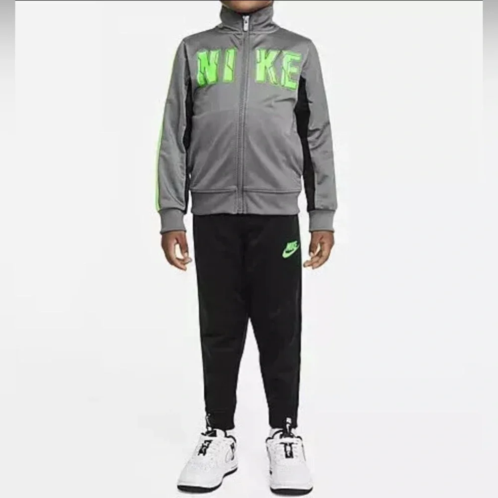 Nike Kids 2-Piece Dri-Fit Zip Jacket and Pull On Pants Set Sz 4